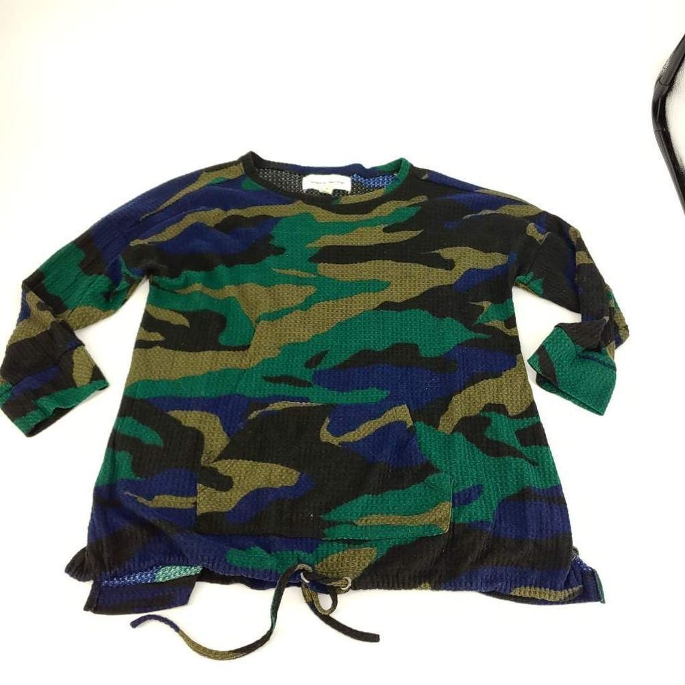 French Laundry Women's Large Drawstring Hem Camo Print Waffle Pocket Blouse Top